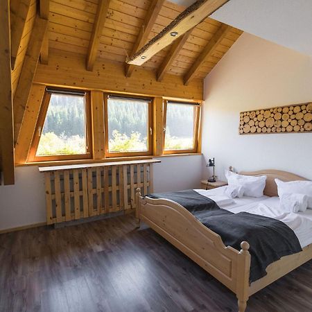 Berghotel Und Restaurant Kraeuter Chalet Furtwangen Eksteriør bilde