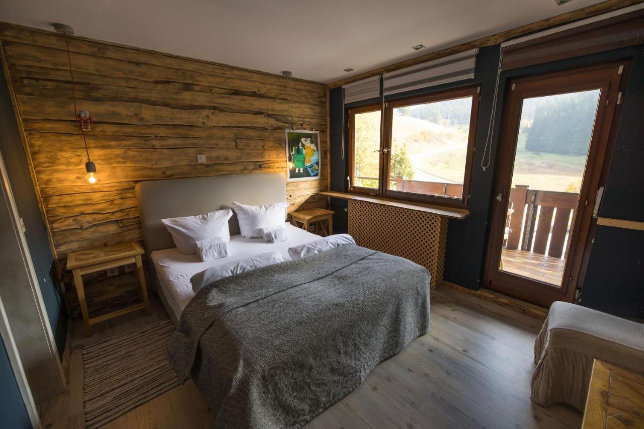 Berghotel Und Restaurant Kraeuter Chalet Furtwangen Eksteriør bilde