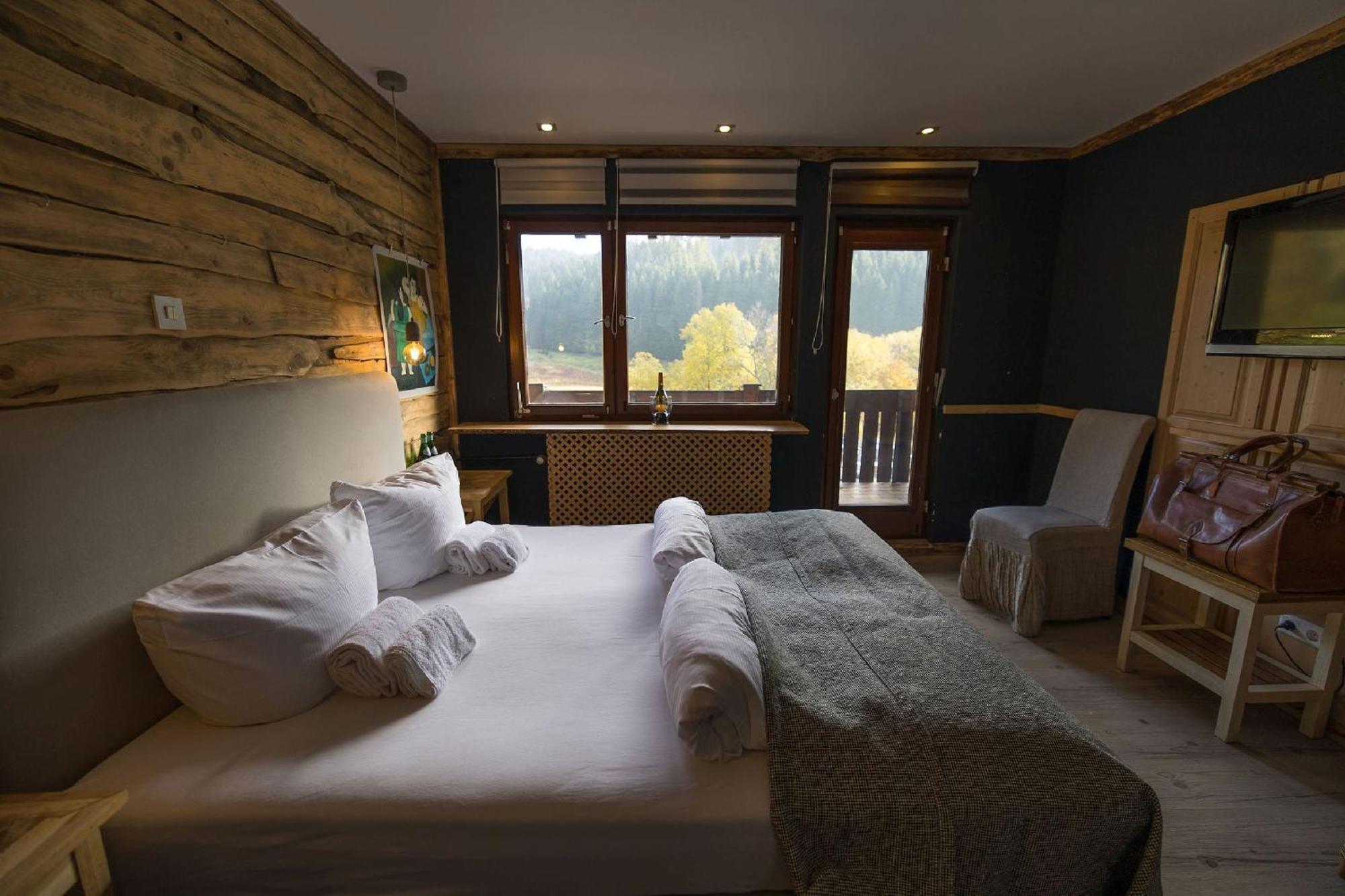 Berghotel Und Restaurant Kraeuter Chalet Furtwangen Eksteriør bilde